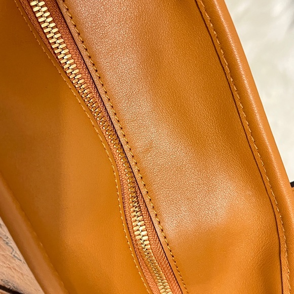 MCM Anya shopping tote - Picture 2 of 6